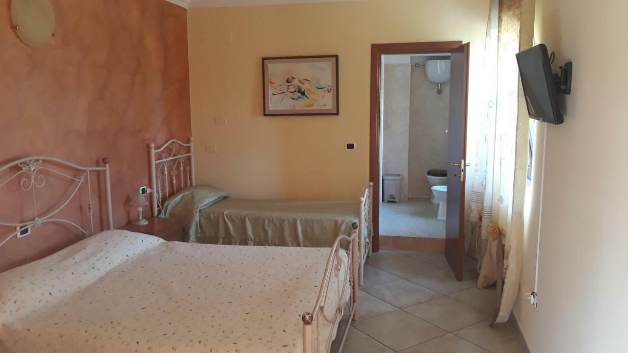 Hotel Agriturismo Carlo Cioffi Rotondi Esterno foto