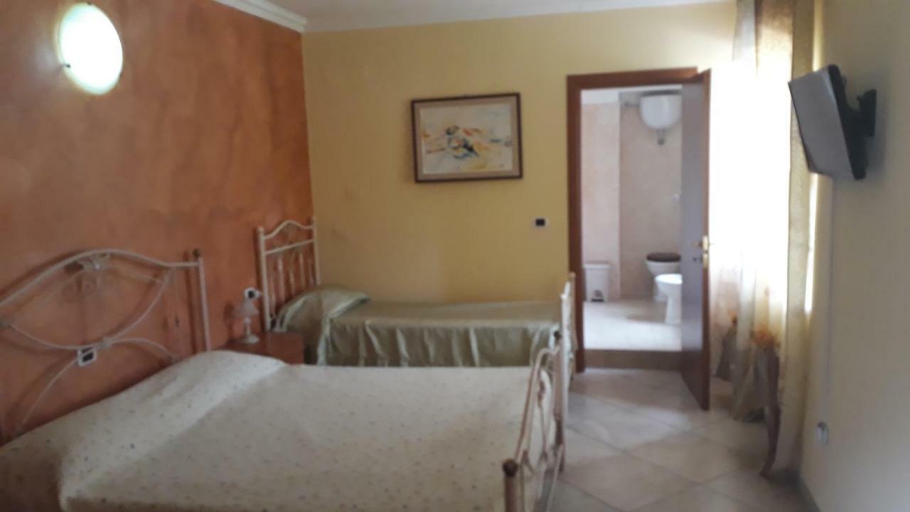 Hotel Agriturismo Carlo Cioffi Rotondi Esterno foto