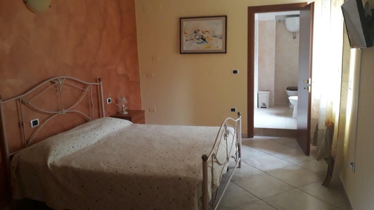 Hotel Agriturismo Carlo Cioffi Rotondi Esterno foto